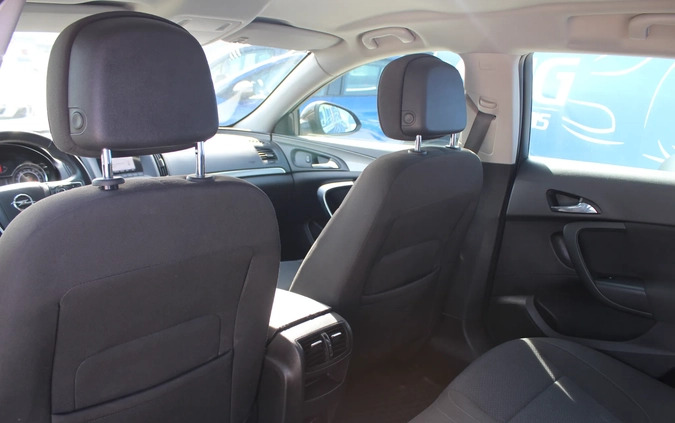 Opel Insignia cena 23900 przebieg: 322000, rok produkcji 2013 z Łeba małe 466